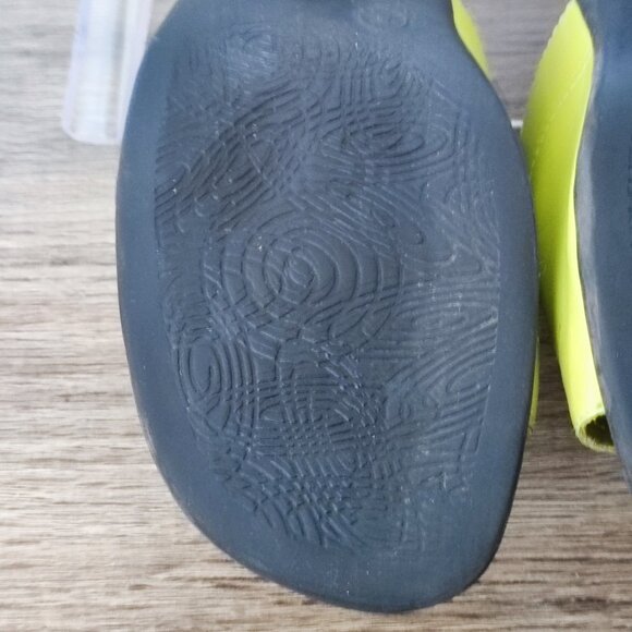 Denver Hayes Brazil 2" High Heel Slide Sandals Size 8 green Flat Slip On… - Picture 13 of 14